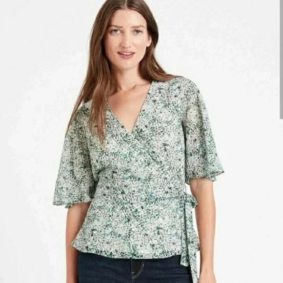 Banana Republic | Wrap Blouse Blue Jasmine Floral Size Small - Picture 4 of 5